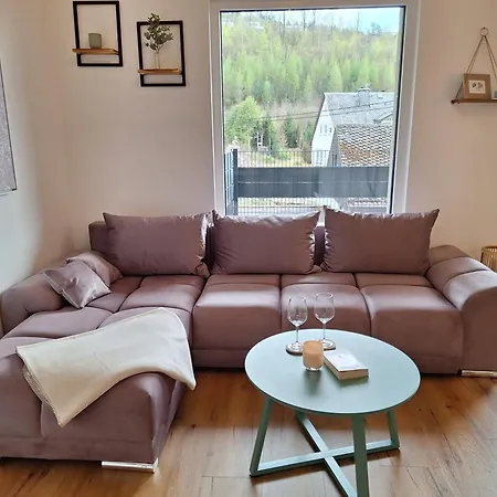 Maison Confortable Mit Sonnenterrasse Und Garten, Internet, Bad Ems, Koblenz, Montabaur, Wandern, Radfahren شقة *