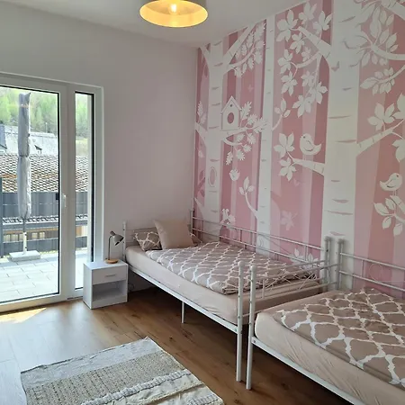 Maison Confortable Mit Sonnenterrasse Und Garten, Bad Ems, Koblenz, Montabaur, Wandern, Radfahren, Mountanbiketouren