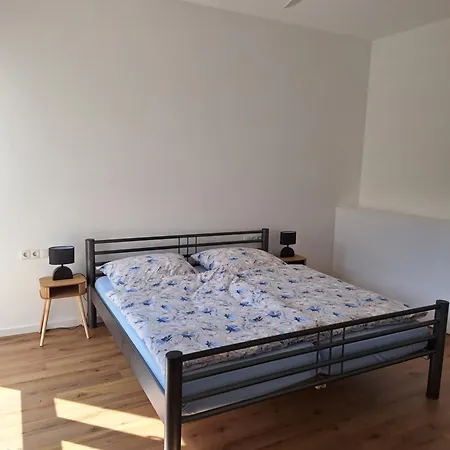 Maison Confortable Mit Sonnenterrasse Und Garten, Bad Ems, Koblenz, Montabaur, Wandern, Radfahren, Mountanbiketouren * Arzbach