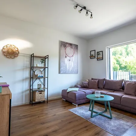 Maison Confortable Mit Sonnenterrasse Und Garten, Bad Ems, Koblenz, Montabaur Apartmán Arzbach