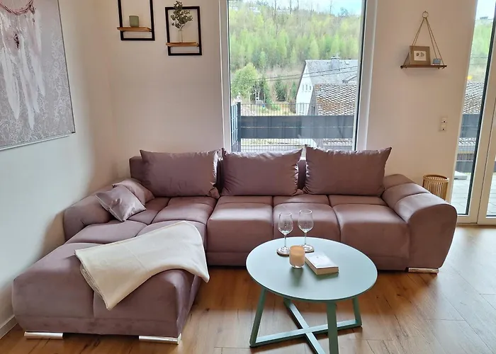 Maison Confortable Mit Sonnenterrasse Und Garten, Bad Ems, Koblenz, Montabaur, Wandern, Radfahren, Mountanbiketouren Apartment *