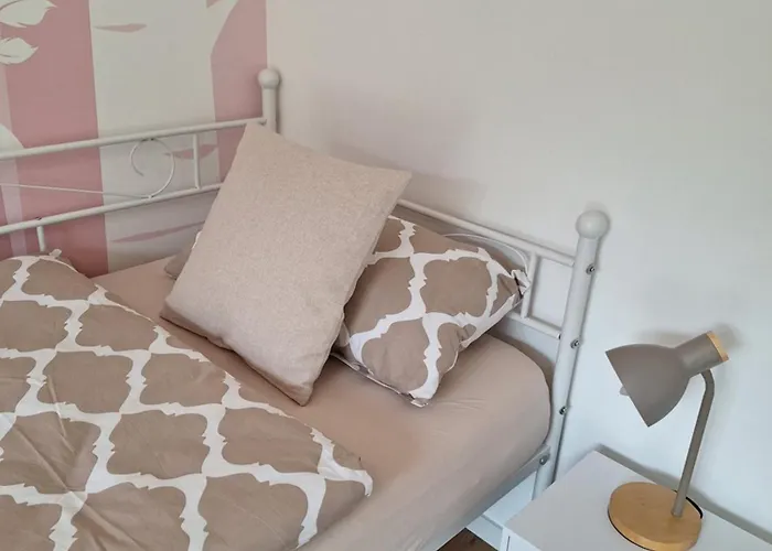 Maison Confortable Mit Sonnenterrasse Und Garten, Bad Ems, Koblenz, Montabaur, Wandern, Radfahren, Mountanbiketouren *