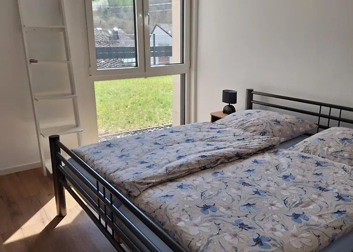 Maison Confortable Mit Sonnenterrasse Und Garten, Bad Ems, Koblenz, Montabaur, Wandern, Radfahren, Mountanbiketouren Apartment *